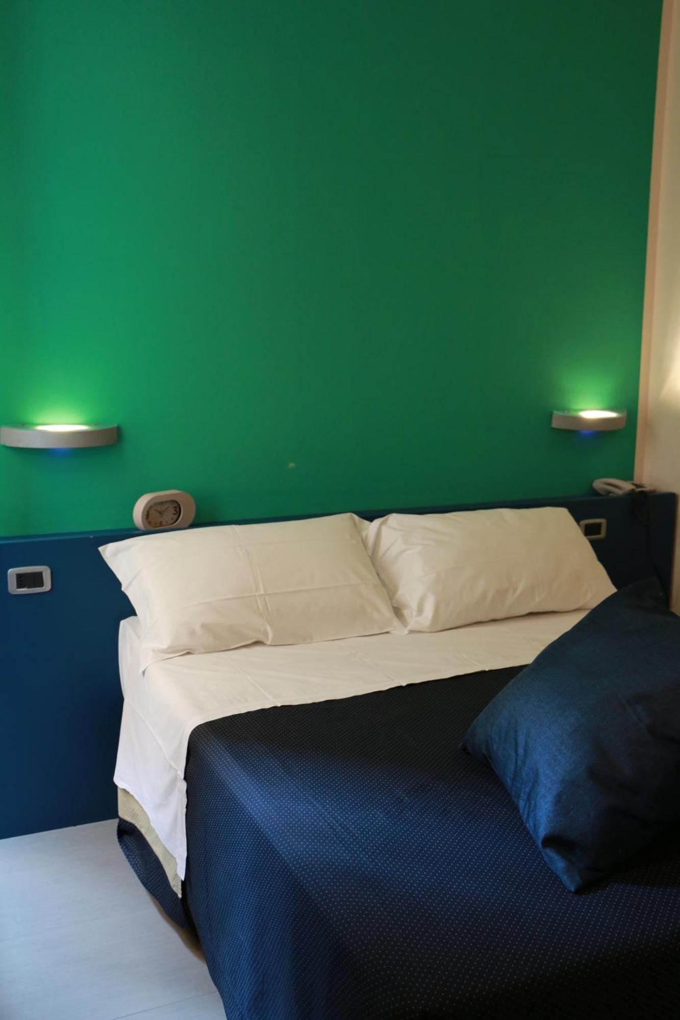 Hotel Kursaal Bb Salsomaggiore Terme Buitenkant foto